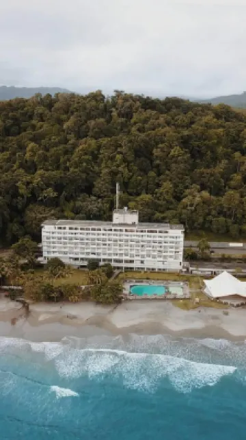 Grand Inna Samudra Beach Hotel Hotel di Cikakak