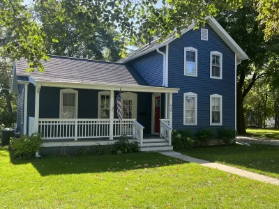 Lake Geneva Haven - Located in the Center of Everything!