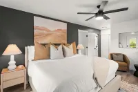 Uptown Splash - Views! 5Br 4BA Heated Pool Spa Firepit GamesRm Minigolf Location