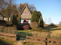 Wild house, cozy wooden house, 850 m² fenced for your dog.