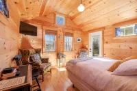 Cabin w/ Sauna in Mid-Coast Maine! Hour to Bar Harbor and Acadia- Cabin #6 Birch - 小木屋