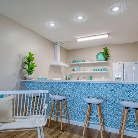 4Bedroom Beachfront Full House w/ Linens,Private Pool