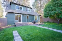 ~LARGE WESTSIDE HOME~ Walk to everything! Welcome to KINGSTON HOUSE