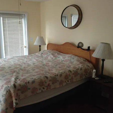 Private 4 bedroom home near beach and on golf course