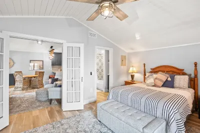 Nautical Updated Cottage Sleeps 4, Steps away from the Beach!