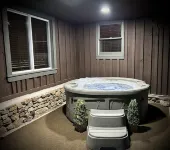 Mountain Creek Lodge located within 20 minutes of Virginia Tech