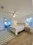 Pet Friendly Beach Cottage!