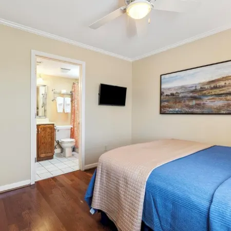 Thach Place in Auburn. Just steps from campus!