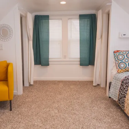 Delightfully quiet & cozy, middle of everywhere