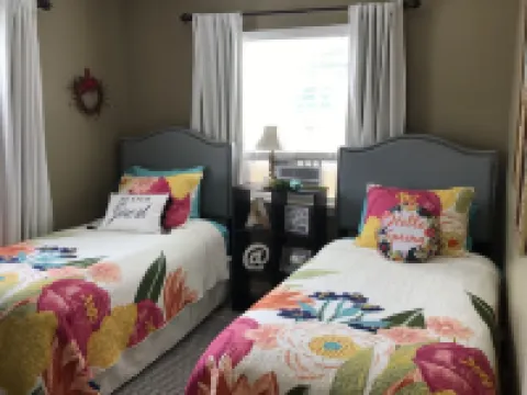 Spring is for Hiking! in Town-Private Hot Tub-2 Bikes-Shawnee National Forest