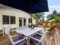 Lake front home with access to two lakes, large yard and RV hookup available! Hotels in Barry County