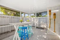 The Blue House.  Steps from Wilton Drive!  Outdoor sitting and dining, Grill, WD