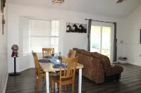 The Lone Star Haüs: 2 BR House in Schertz, TX Hotel a Schertz