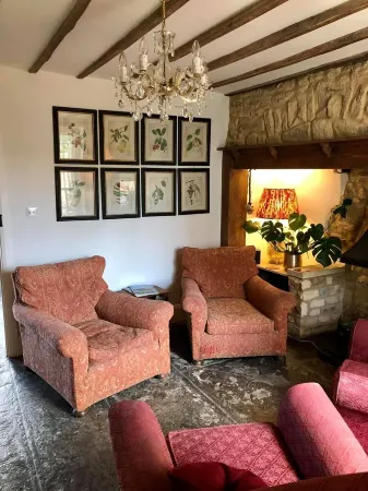 Luxurious & Spacious Cotswold Cottage. Garden,Pubs,Duck Pond. 5 Bed,3 Bath. Отели рядом с достопримечательностью «Парк Броудвей Тауэр & Кантри»