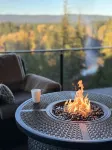 Luxury Cabin! Hot Tub with Amazing views of the valley, river and Mt. Stuart. - Feriehus