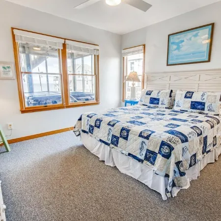 North Wind - Soundfront with Private Beach