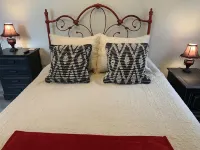 Clair de Lune, Lake Front on Lake Palestine