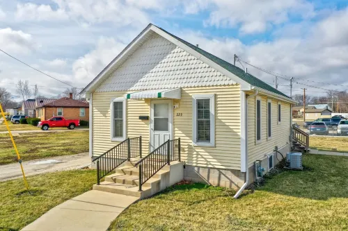 Starved Rock & Ottawa Retreat Amazing Getaway Home Hotels in Ottawa