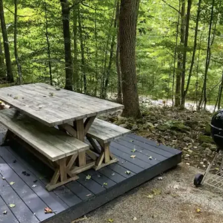 Tanzanite-- The "GEM" with a Hot Tub & WiFi!!