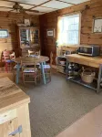 Sawmill Cabin - 8 miles to TIEC