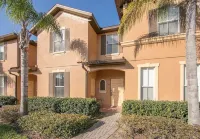 4 bedroom townhouse. Located steps from the pool. 5% discount for week bookings. Hotels near Highlands Reserve Golf Club
