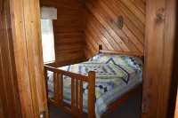 Country Cabin within minutes of the New River Gorge National Park & Preserve.