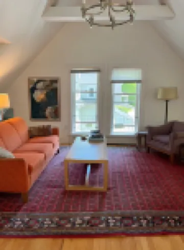 Open floor plan 2 bedroom in downtown Bar Harbor on second floor