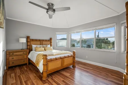 Waterfront home w/ direct gulf access + pool + hot tub + activites! Отели в г. Эрнандо-Бич