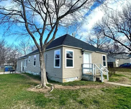 Quaint & quiet boho bungalow 2min from TU/Expo Center & 10min from DT/BOK/Cains