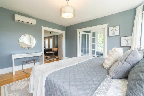 Spectacular 3rd Floor Apt Near Downtown Portland