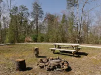 "Stars Hollow" Cozy Mini Cabin Stay - RRG Hotels in Wolfe County