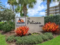 DIRECT OCEANFRONT - TOP TWO FLOORS - LUXURY TOWNHOUSE - THE PELICAN