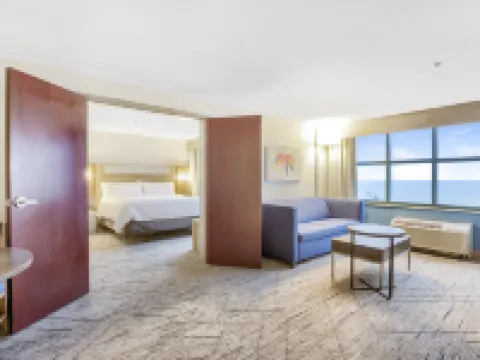 Holiday Inn Express GULFPORT BEACH by IHG โรงแรมในกัลฟ์พอร์ต