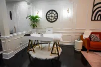 Luxury Townhome Minutes From DC Các khách sạn ở 