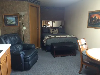 Kenai Riverfront Cozy Studio