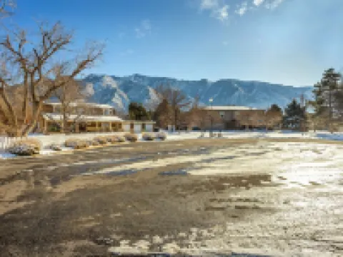 Skiers Dream Location Beautiful Large Home Close to All Ski Resorts and Downtown Hoteles en Sandy