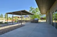Private Contemporary Home in Moab Featuring Mountain and Red Rock Views