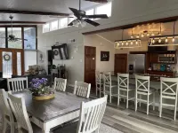 LAKE HAUS- Lake front home! Direct access to Canyon Lake.