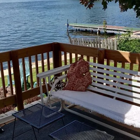 The lake life is waiting for you! Swimming, fishing, boating on Center Lake.