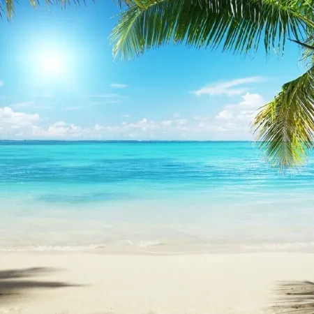 Romantic Getaway, #302, 2 min walk to the beach.