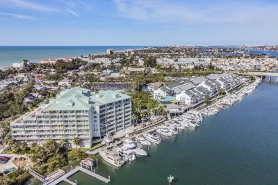 Condo with Breathtaking Views on Water Park & 4 Free Passes, 4min Walk to Beach