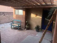 Clean Studio with Kitchenette and Fresh Patio! Hotels near NMSU Art Museum