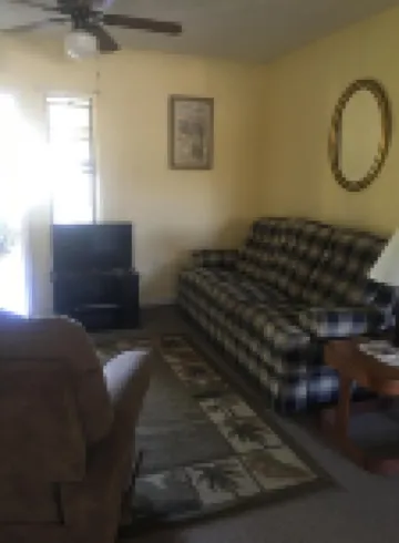 Cozy 1 bedroom on the water!Apt2