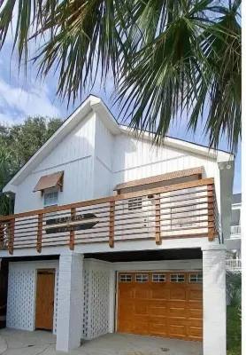 STEPS FROM BEACH The Surf Shack Hotels near Surfside Coin Laundry