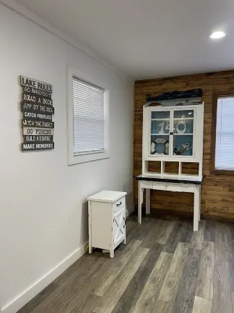 Retro Retreat at Lake of the Pines