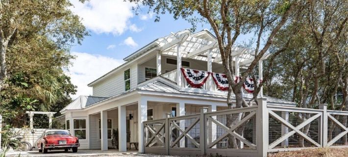 30A Home in Seacrest - Private Pool - Peak-A-Boo Ocean View 2 Min Walk to Beach Hotels in Seacrest