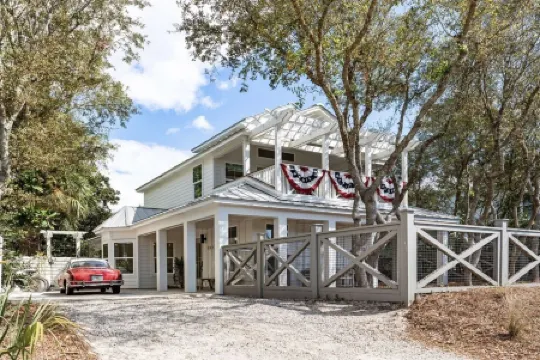 Private Pool - on 30A Near Prominence in Seacrest - 2 Minute Walk to Beach