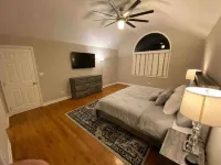 Modern, Spacious, & Convenient 4 BR/3.5 BA Home minutes from golf & shopping