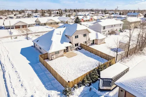 Spacious and Modern Townhome in Superior - Near Duluth - Dog Friendly فنادق في سوبريور