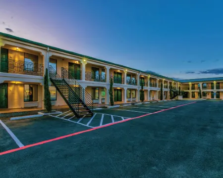 Angoria Hotel Hotels in San Angelo